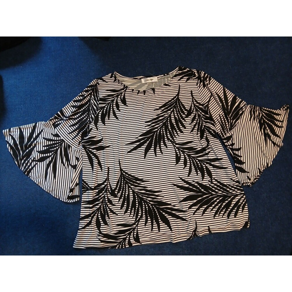 Jones Studio White/ Black Stripe Palm Leaves Blouse Flutter Sleeves  NWT    3X